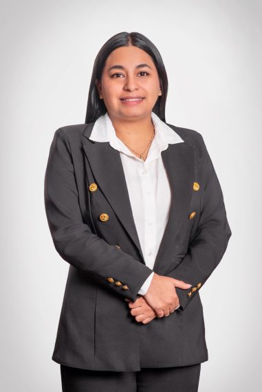Daphne Bazo Alcas